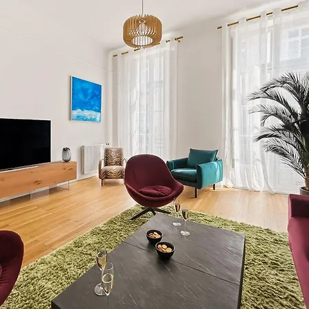 Osez Coeur De Ville! T3 Chic Et Spacieux